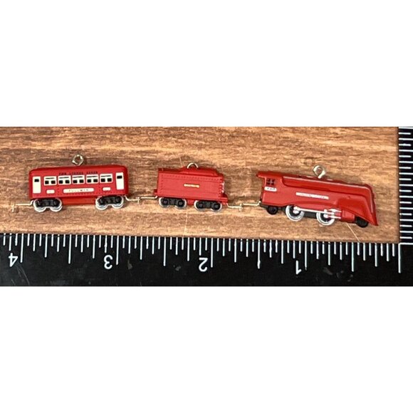 2009 HALLMARK KEEPSAKE MINI ORNAMENT QXM9202 THE RED COMET SET LIONEL TRAINS - Picture 7 of 9